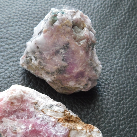 Large Cobaltoan calcite - Picture 7 of 8